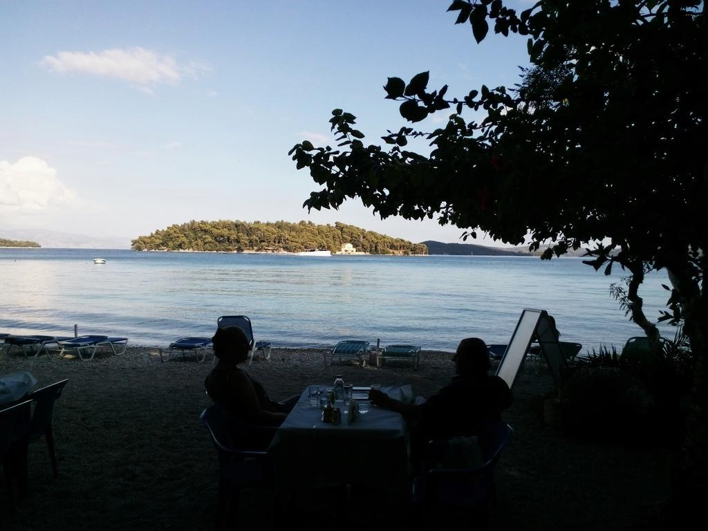 Avra Beach Hotel Nydri  Exterior foto