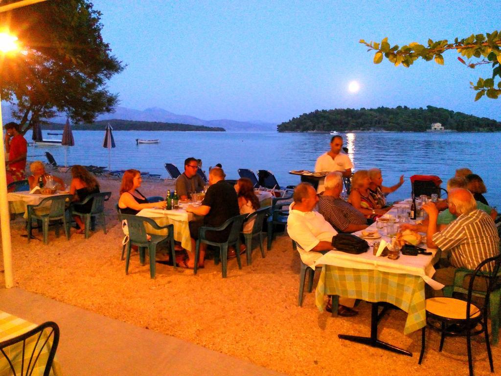 Avra Beach Hotel Nydri  Exterior foto